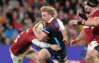 Harry McLaughlin-Phillips será titular, com Tom Lynagh e Carter Gordon excluídos da produção do Super Rugby.