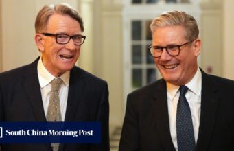 A polícia britânica pediu ao navio para despejar Mendelson no Lago Epstein