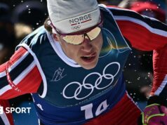 Jogos Olímpicos de Inverno de 2026: Johannes Hoesflot Klaebo ganha o recorde de nona medalha de ouro no esqui cross-country.