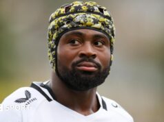 Christ Shevenza: O atacante galês pode deixar Exeter neste verão