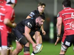 United Rugby Championship: Ospreys 21-10 Ulster – os anfitriões marcam duas tentativas tardias