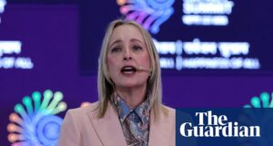 Accenture ‘vincula promoções de funcionários ao uso de ferramentas de IA’ | IA (inteligência artificial)