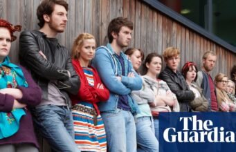 Os jovens suportam o peso das mudanças fiscais e salariais no Reino Unido, afirma economista do BoE | Desemprego juvenil