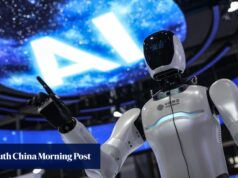 Xi da China dá prioridade à ‘AI-plus’ e aos gastos dos consumidores para combater os problemas económicos.