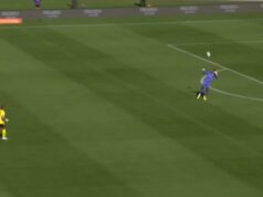 Cabeceamento do goleiro ‘desastre completo’