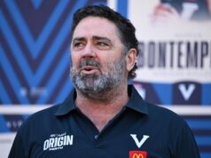 Não há lugar para Mickey Mouse no estado original: Leon