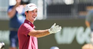 Elvis australiano está livre para tocar na turnê europeia e na LIV