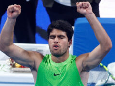 Alcaraz escapou da armadilha de Rayer e já está entre os oito primeiros