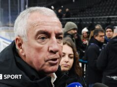 O chefe do hóquei no gelo pediu o retorno da Rússia e da Bielo-Rússia