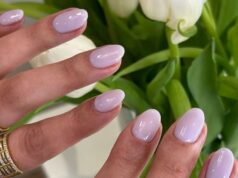 5 cores modernas de unhas pastéis para a primavera, do suave menta ao pêssego empoeirado