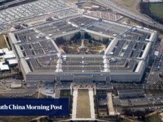 O Pentágono adicionou as empresas chinesas à lista militar e retirou o pedido