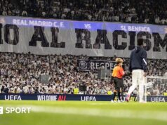 O Real Madrid condenou um adepto que apareceu a fazer uma saudação nazi antes do jogo com o Benfica