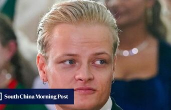 Durante o caso Epstein, o escândalo norueguês aprofundou-se depois de o filho da princesa herdeira ter sido preso antes do julgamento.