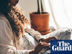 ‘É destruidor de almas’: jovens lutam para encontrar trabalho em um mercado de trabalho sombrio | Desemprego juvenil