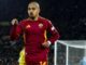 Malin marcou dois gols na estreia do australiano na vitória da Roma na Série A