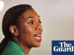 Os conservadores eliminarão a ‘armadilha da dívida’ dos empréstimos estudantis com juros altos, diz Kemi Badenoch | Financiamento estudantil