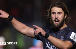 Tom de Glanville: Lateral do Bath assina contrato até 2028