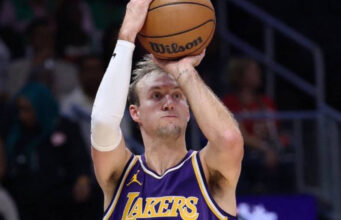 Os Lakers estão contratando o arremessador de três pontos mais eficiente da NBA