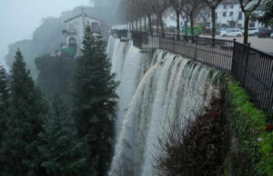 “Eles não voltarão antes de seis ou sete dias.”