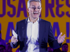 Um contrato de fonte vetorial com um parceiro