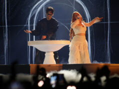 Tony Grox e LUCYCALYS está no Facebook