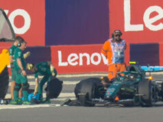 Aston Martin e Alonso têm problemas, Mercedes está subindo