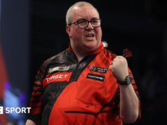 Resultados de dardos da Premier League: Stephen Bunting venceu Gyan van Wein para vencer a quarta noite em Belfast