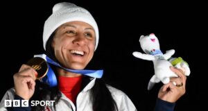 Elana Meyers-Taylor fez história nas Olimpíadas de Inverno como a mais velha vencedora da medalha de ouro.