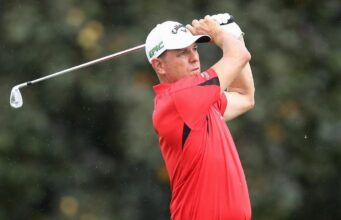 A Austrália está fazendo tudo o que Wright precisa fazer para compartilhar a liderança