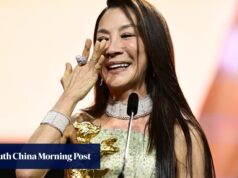 A chorosa homenagem de Michelle Yeoh aos pais no Festival de Cinema de Berlim: ‘Eu a carrego comigo’