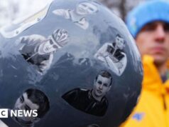 Quem está no capacete que fez com que o atleta ucraniano fosse banido das Olimpíadas de Inverno?