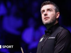 Welsh Open: O atual campeão Mark Selby é derrotado na primeira rodada por Jiang Jung.