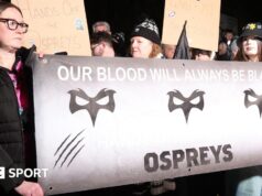 O Conselho de Swansea buscou uma liminar do Tribunal Superior contra a Welsh Rugby Union sobre a aquisição de Cardiff.