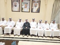 Abdullah bin Salem, o sultão bin Ahmed e os xeques oferecem suas condolências pela morte de Ahmed Al Matrooshi