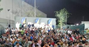 A Polícia de Dubai aumenta a segurança e a conscientização sobre o trânsito entre os trabalhadores em Jebel Ali