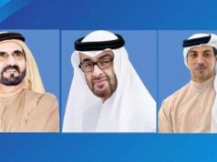 O Chefe de Estado e seus dois deputados parabenizam o Presidente da Guiana Cooperativa pelo Dia Nacional