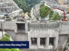 A barragem da Indonésia, avaliada em 1,67 mil milhões de dólares e apoiada pela China, está suspensa. Por que?