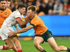 Poder para abrir o The X Factor, Pitts ainda está marginalizado