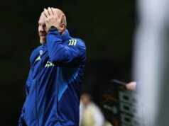 Notts Forest demitiu seu terceiro técnico em uma temporada difícil