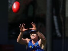 Notas de treinamento da Costa Oeste: Vários Eagles lesionados ainda afastados, os defensores enfrentam Port Adelaide