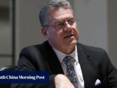 A UE é demasiado lenta para agir enquanto a China reescreve as regras comerciais globais, alertou o chefe do comércio, Seifkoch.