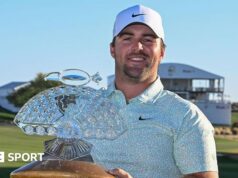 Phoenix Open: Chris Gottrup venceu Hideki Matsuyama nos playoffs para vencer