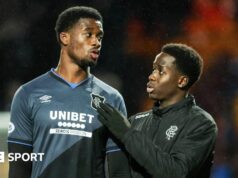 Rangers: Polícia da Escócia investiga abuso online de Fernandez e Gassama