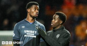 Rangers: Polícia da Escócia investiga abuso online de Fernandez e Gassama