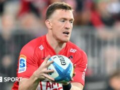 Dallas McLeod: Exeter assinou com o centro da Nova Zelândia um contrato de três anos.