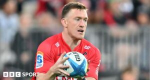 Dallas McLeod: Exeter assinou com o centro da Nova Zelândia um contrato de três anos.