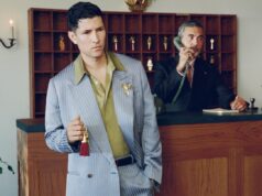 Danny Ramirez e Michael Imperioli se vestem para campanha publicitária do Chateau Amiri