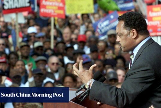 O líder americano dos direitos civis Jesse Jackson morreu aos 84 anos, deixando para trás um legado político