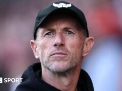Leicester City: Gary Rowett será nomeado novo técnico.