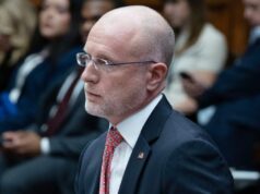 Carr, da FCC, considera a disputa CBS-Talarico uma ‘piada’